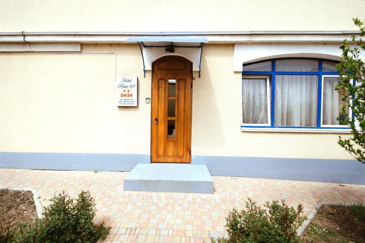 Отель Hotel Ruta 88 Кишинёв-27